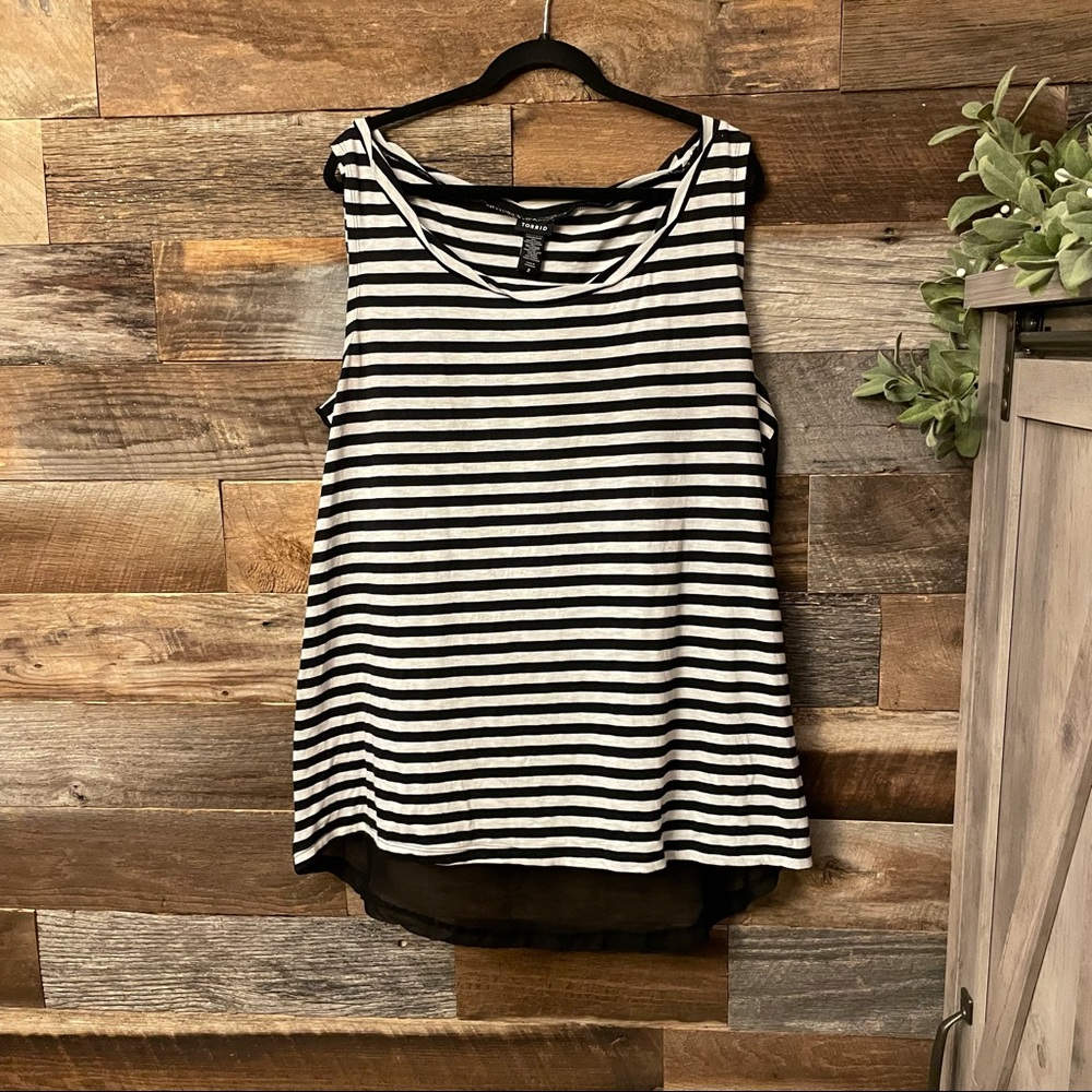 🎯 Black and white striped tank with sheer back